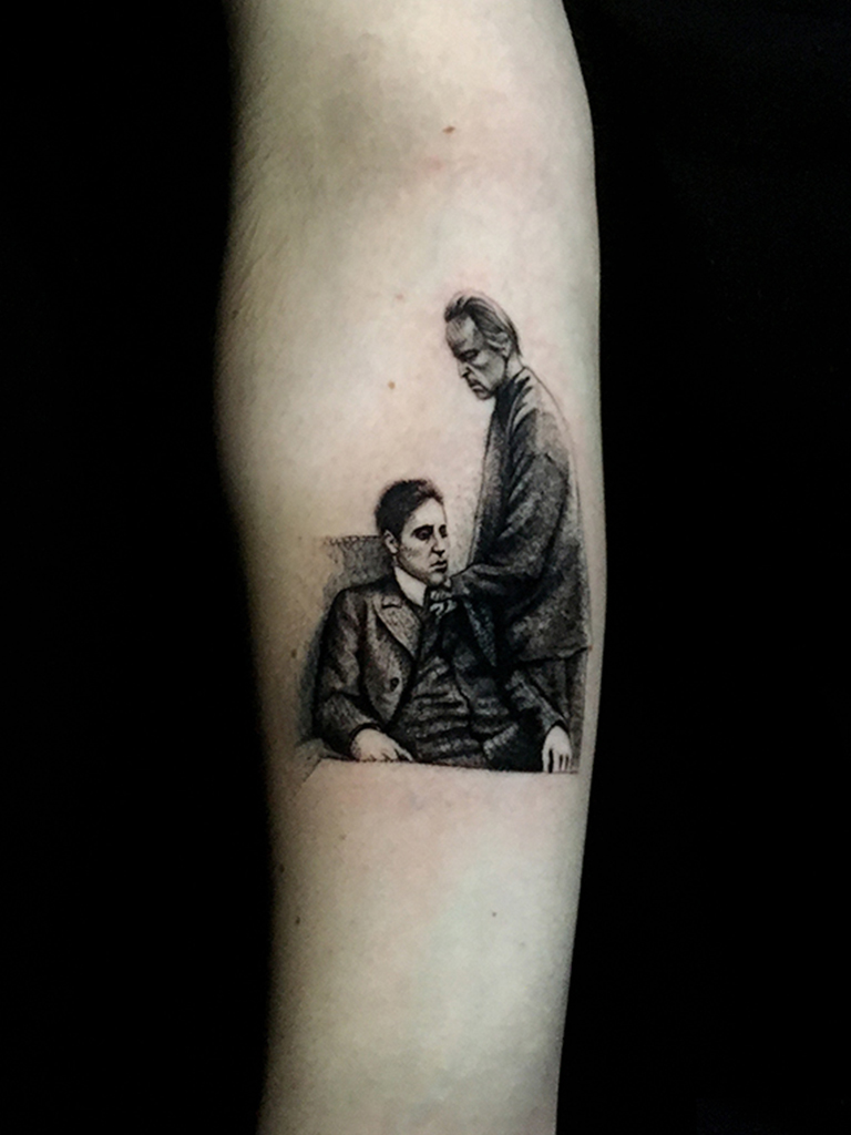tatuaje de escena de la película "El Padrino"