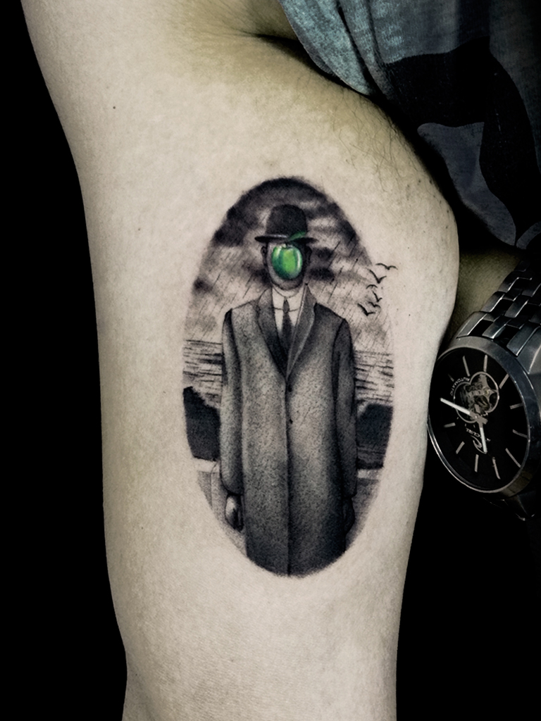 tatuaje de la obra rene magritte